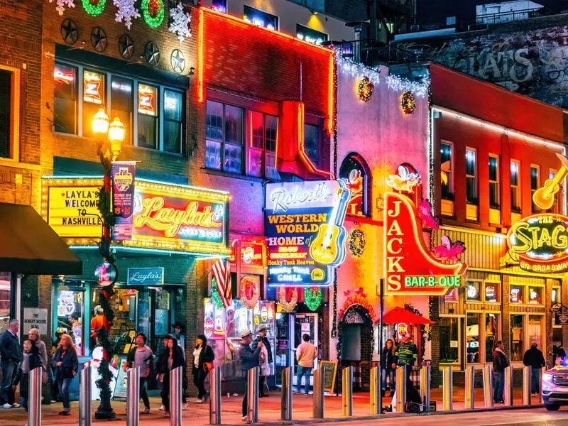 Neon signs on Broadway in Nashville at night